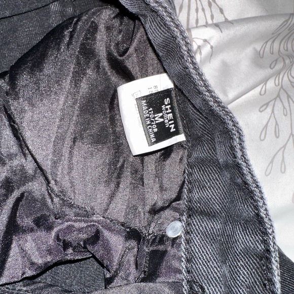 High Waisted Black Ripped Jeans - Picture 4 of 4